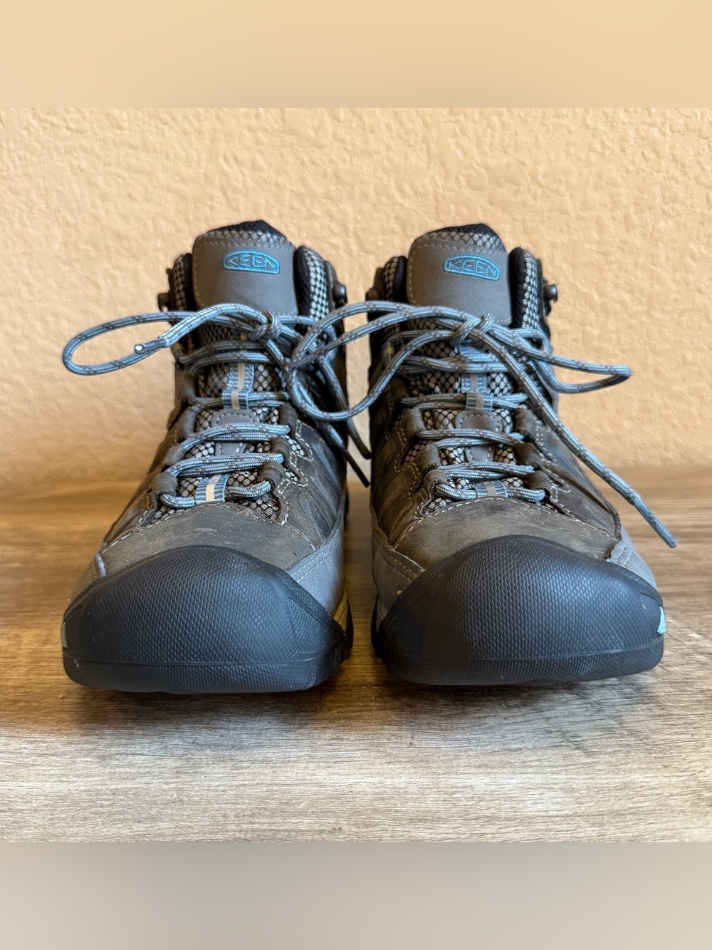 Keen Waterproof Hiking Boots Womens Size 7.5 - Picture 5 of 11